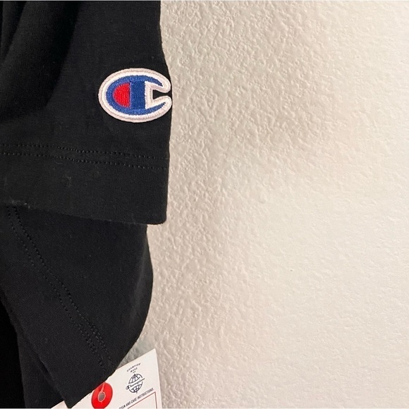 NWT Champion Leopard Print Logo Black Cropped Shirt Sleeve T-Shirt Size Medium - Picture 8 of 13